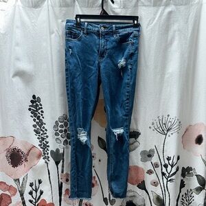 Old Navy High Rise Rockstar Super Skinny Ripped Skinny Jeans